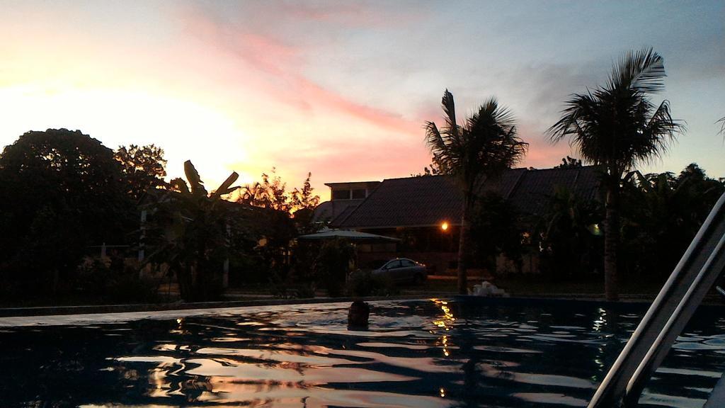 Villa De Mama Rawai Bagian luar foto