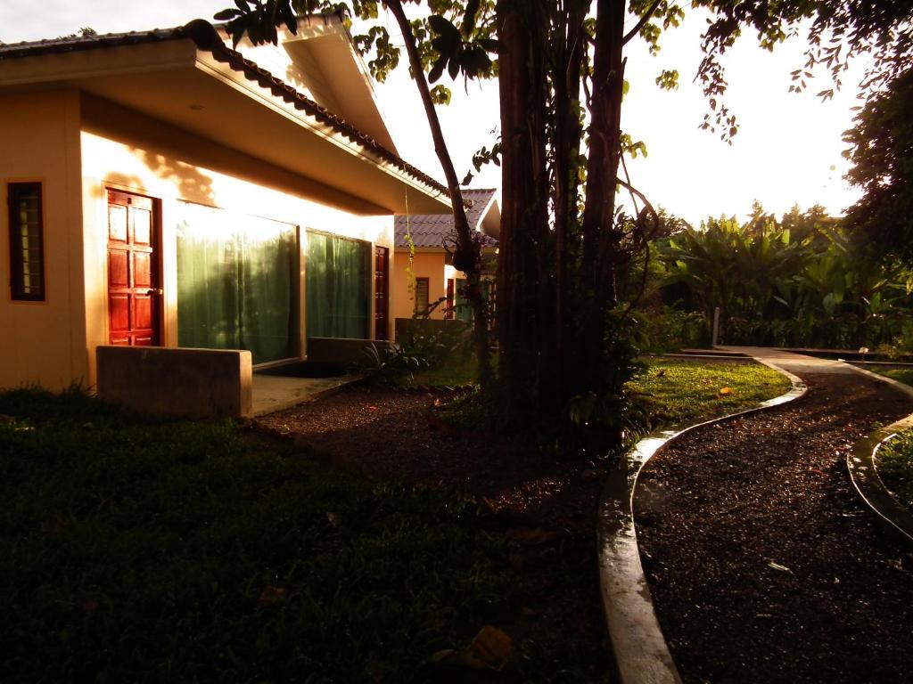 Villa De Mama Rawai Bagian luar foto