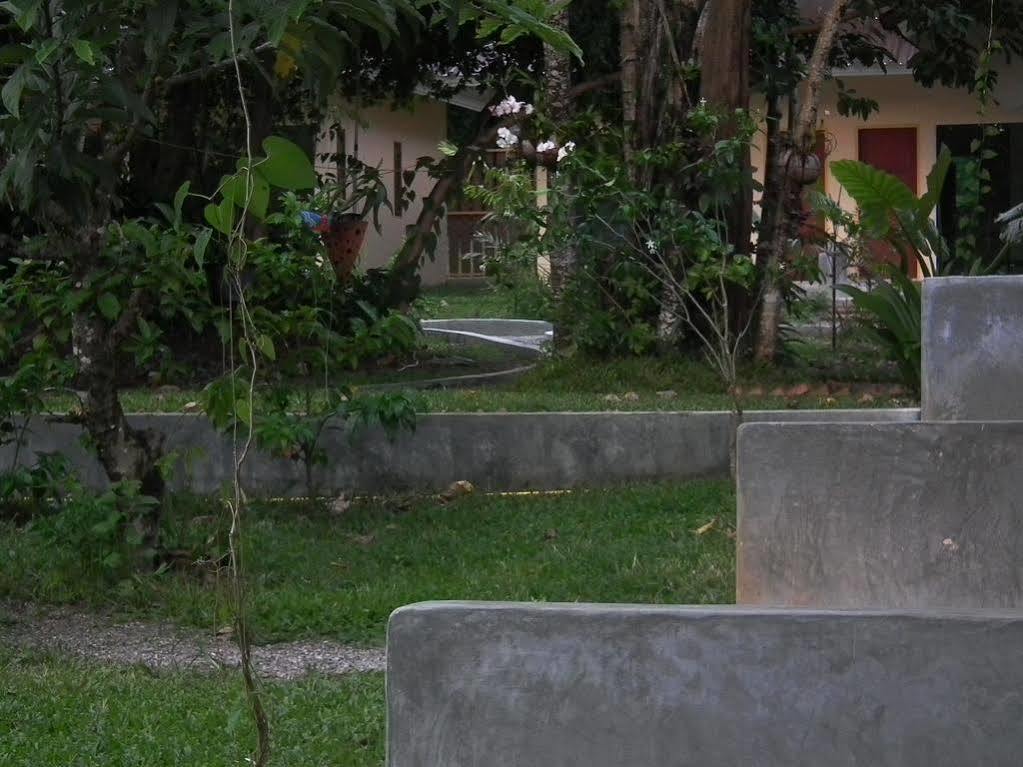 Villa De Mama Rawai Bagian luar foto